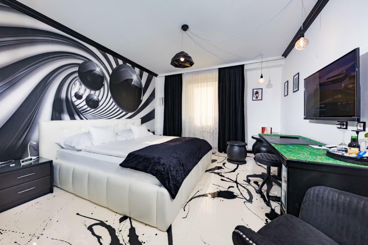 Hotel Freizeittempel Wiener Neustadt Esterno foto