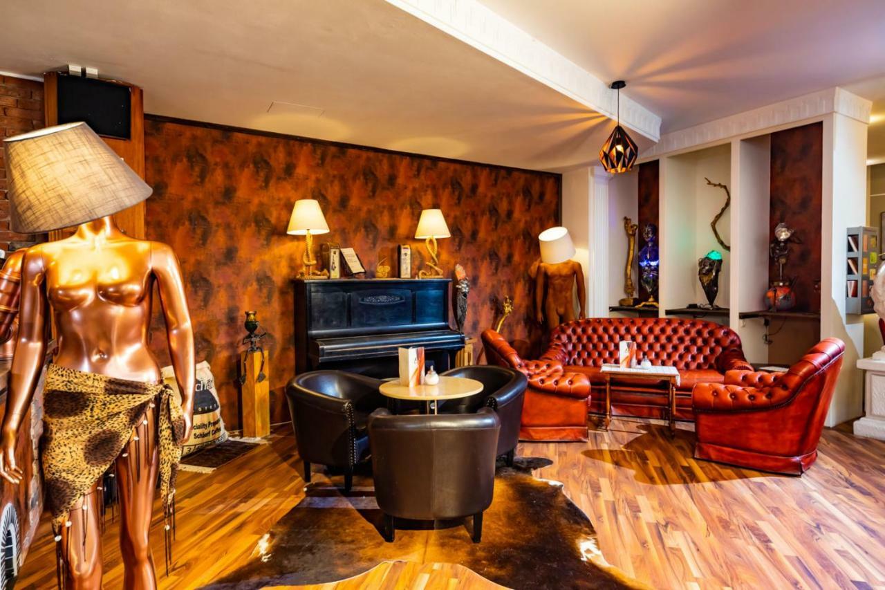 Hotel Freizeittempel Wiener Neustadt Esterno foto
